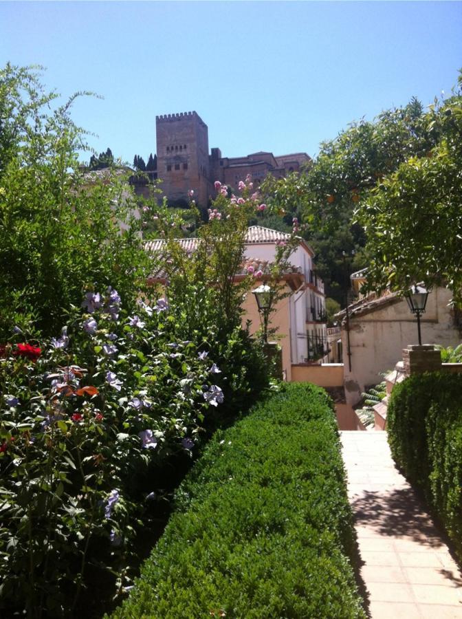 Un Vergel Al Pie De La Alhambra. Enjoy It Now!! Granada Bagian luar foto